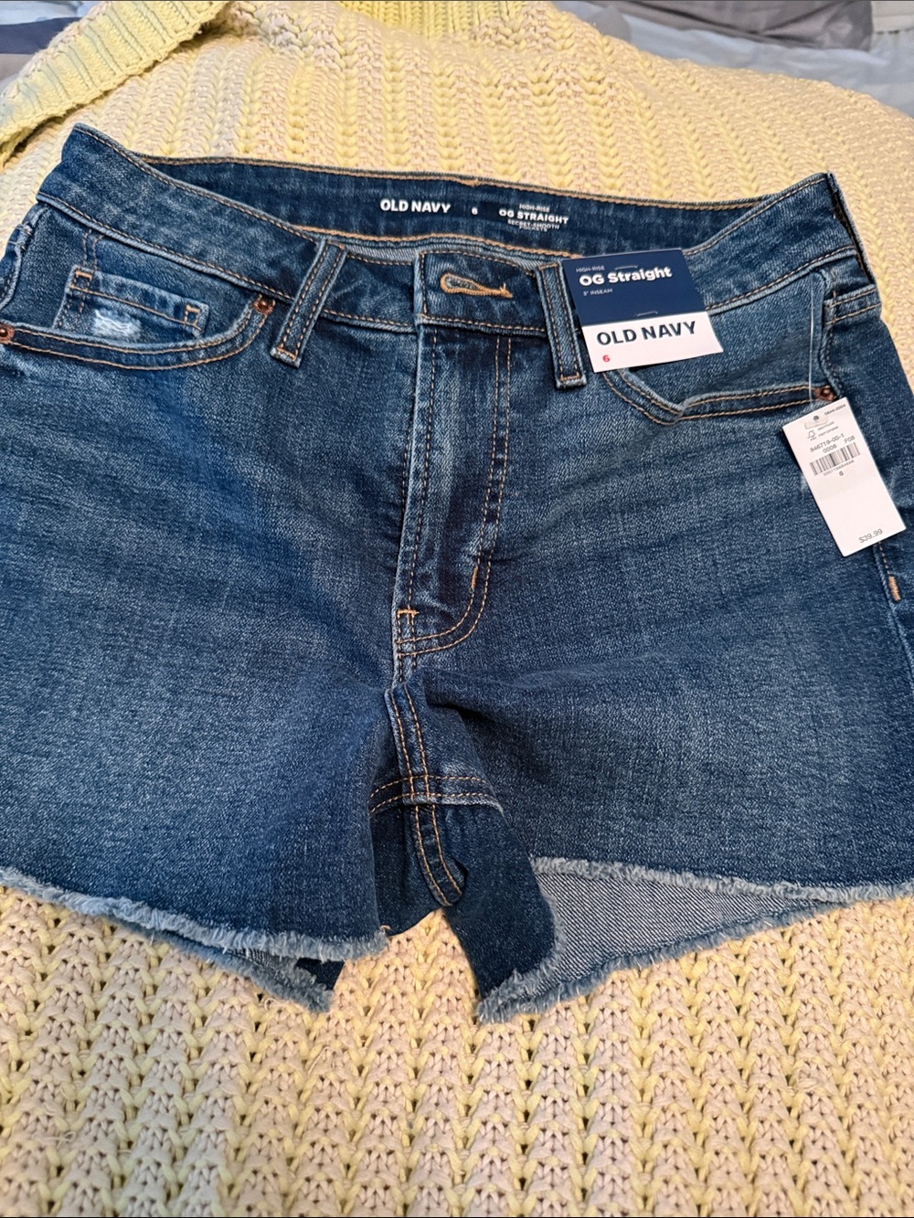 Old Navy OG Straight Denim Shorts in Dark Blue Wash